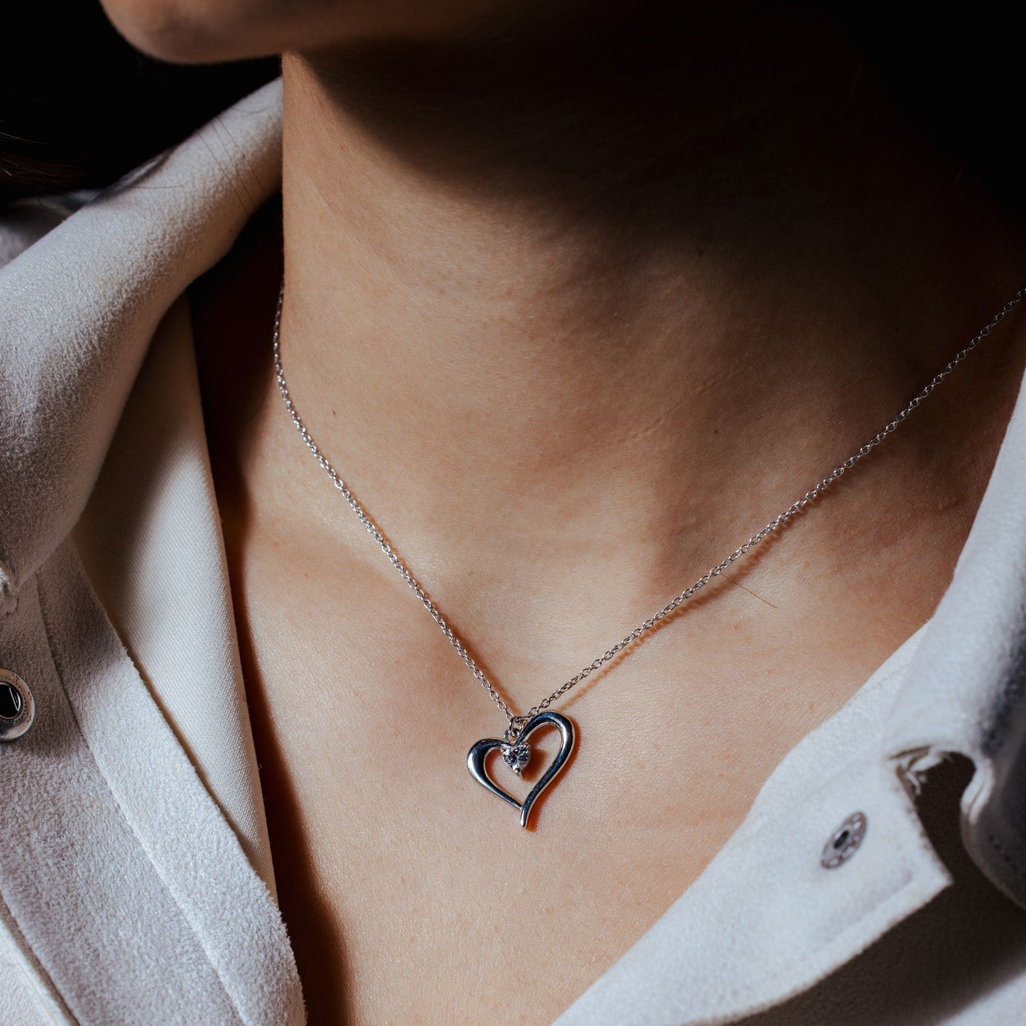 Rhodium Plated 925 Sterling Silver Heart Clear CZ Necklace Pendant - SOP00181 SPI