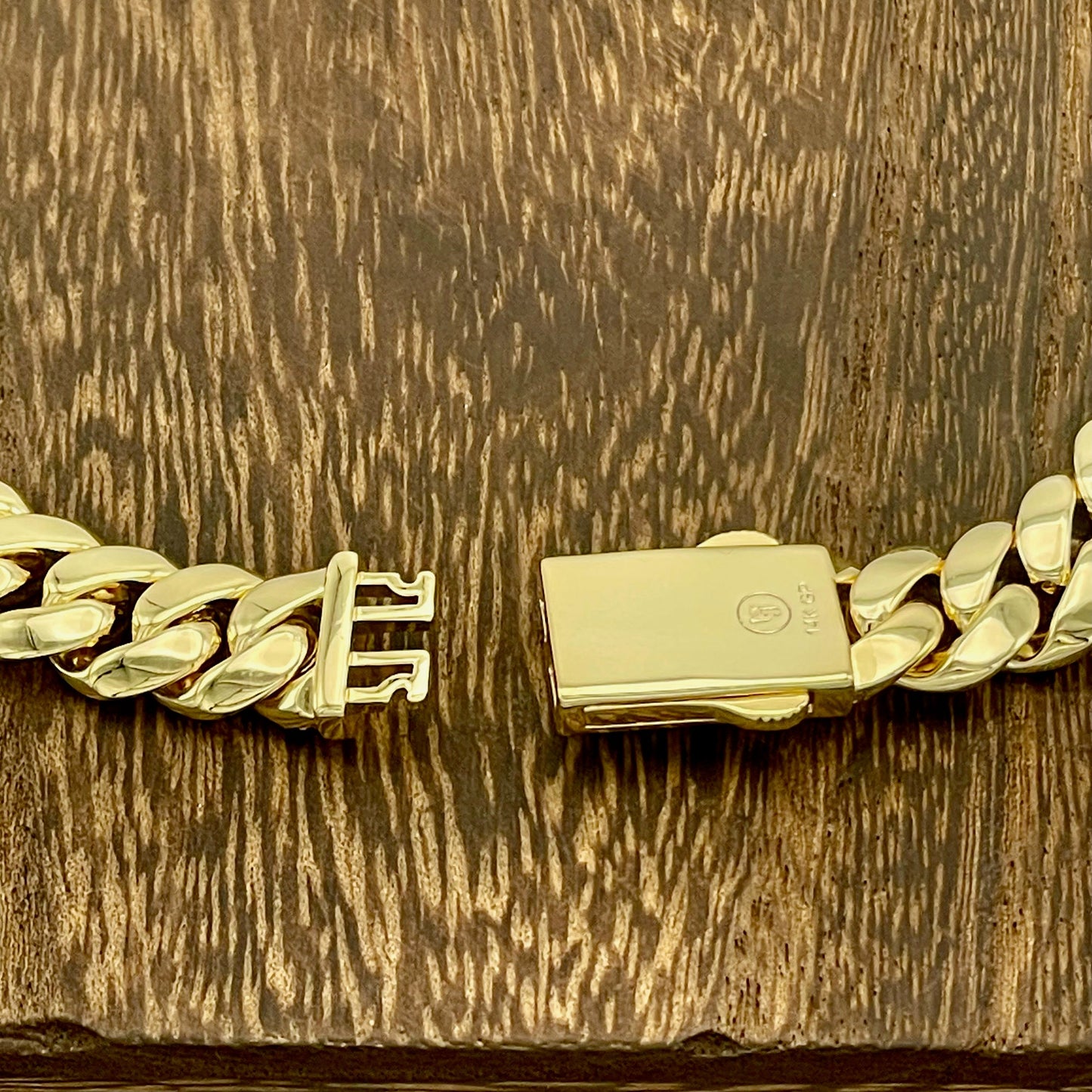 BRMC-16 Fantastic Jewelry NYC