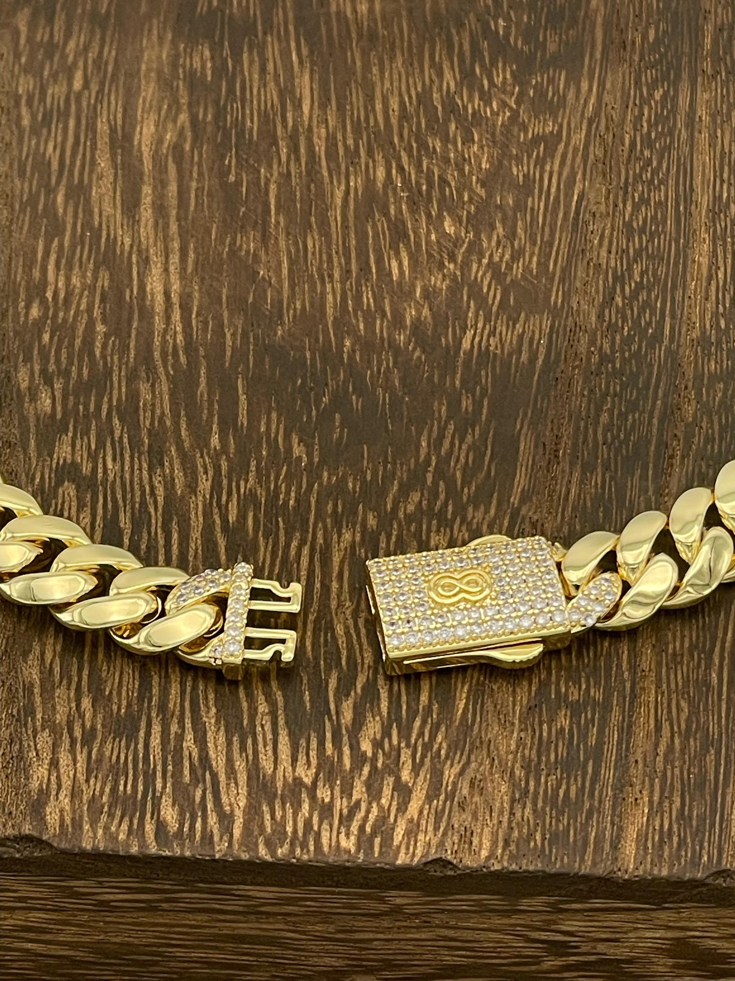 BRMC-16 Fantastic Jewelry NYC