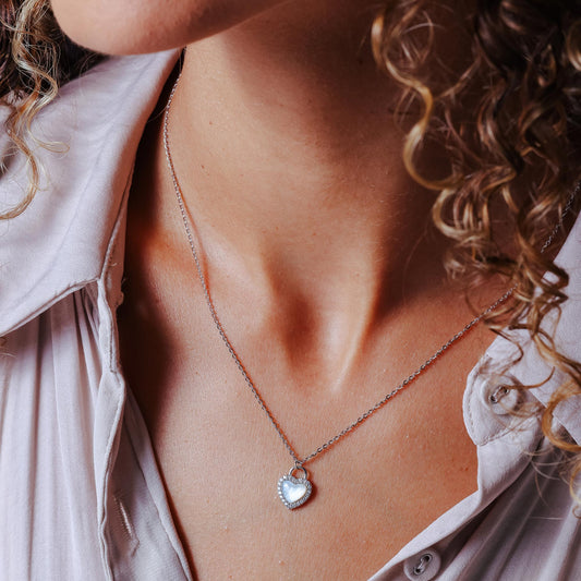 Rhodium Plated 925 Sterling Silver Heart CZ Mother of Pearl Necklace - GMN00203 SPI
