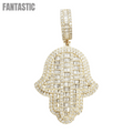 Hamsa con diamantes tipo baguette de 14k y 4.57 quilates de diamantes #23510