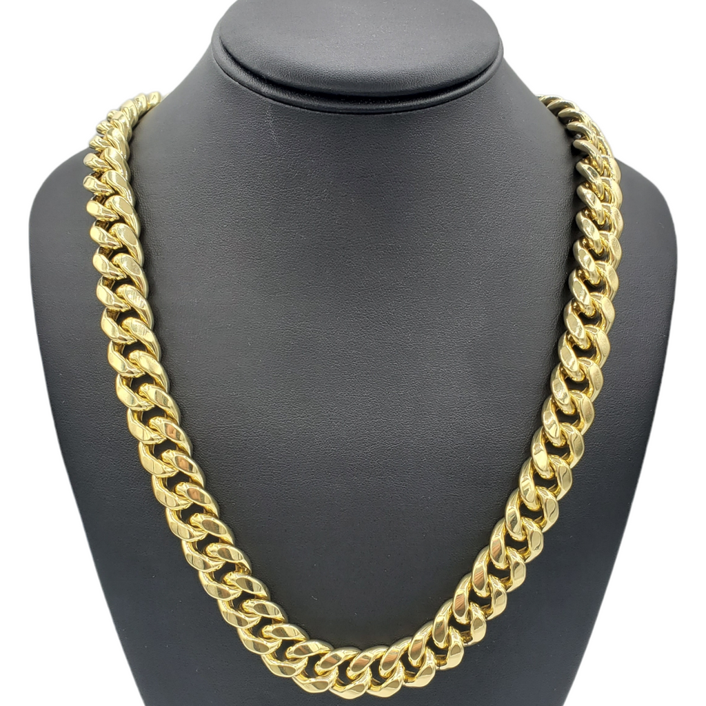 cuban link chain busto 